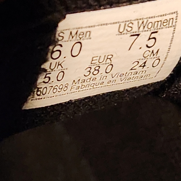 Vans Leopard and Skull Print Slip-On Sneakers - Picture 5 of 12